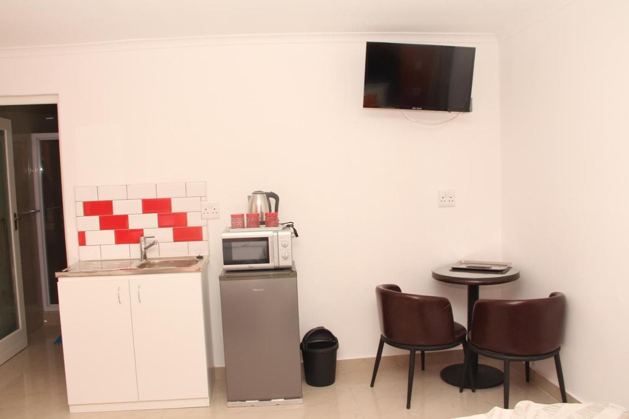 Premier Aparthotel 2*